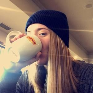 Meet your Posher, Julie